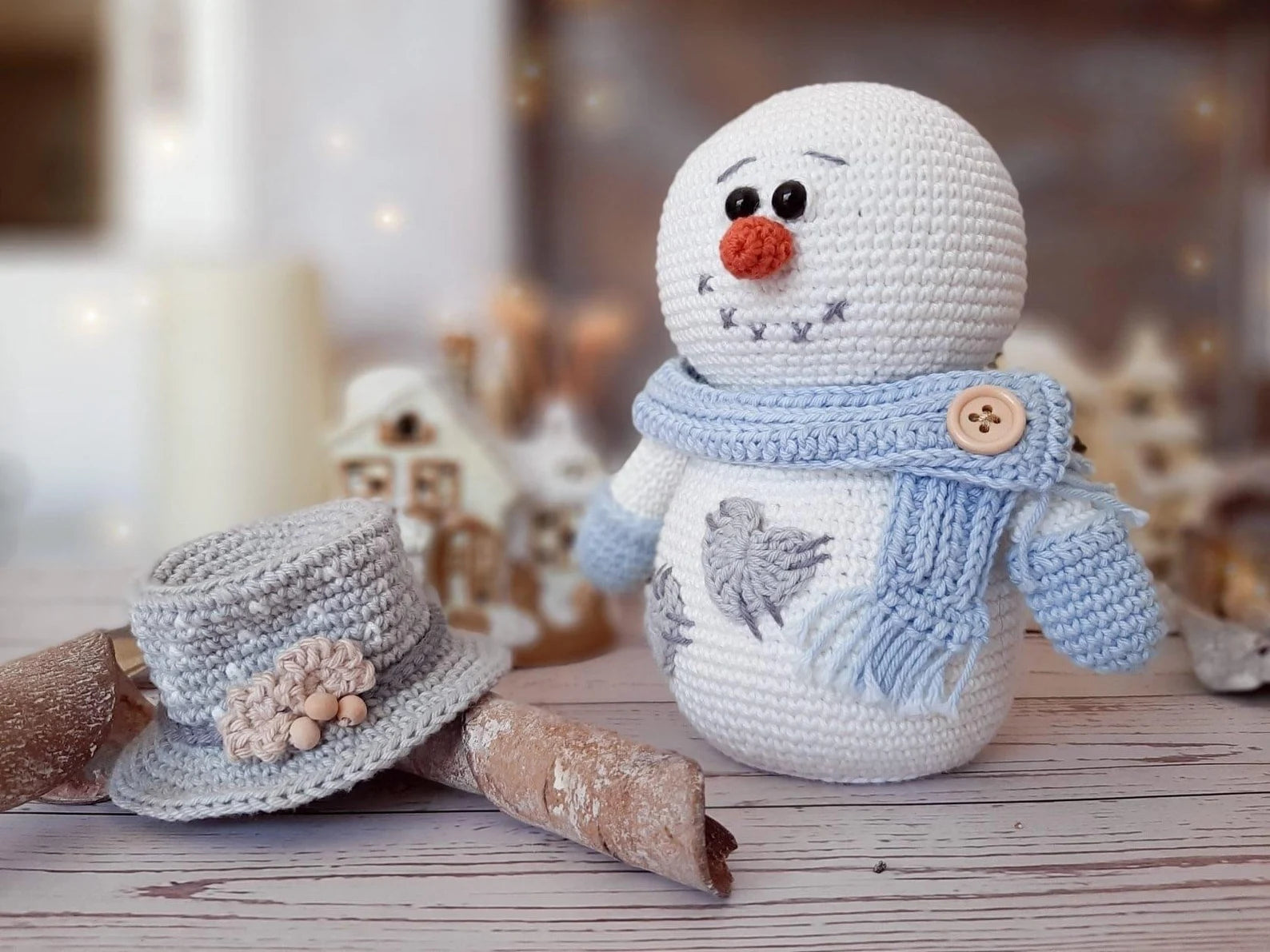 Snowy the snowman amigurumi crochet pattern, instand download. /English - Spanish and French